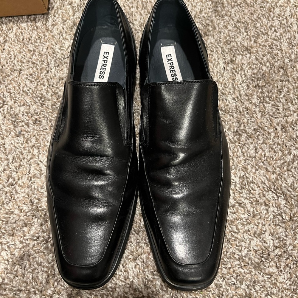 Express black dress shoe